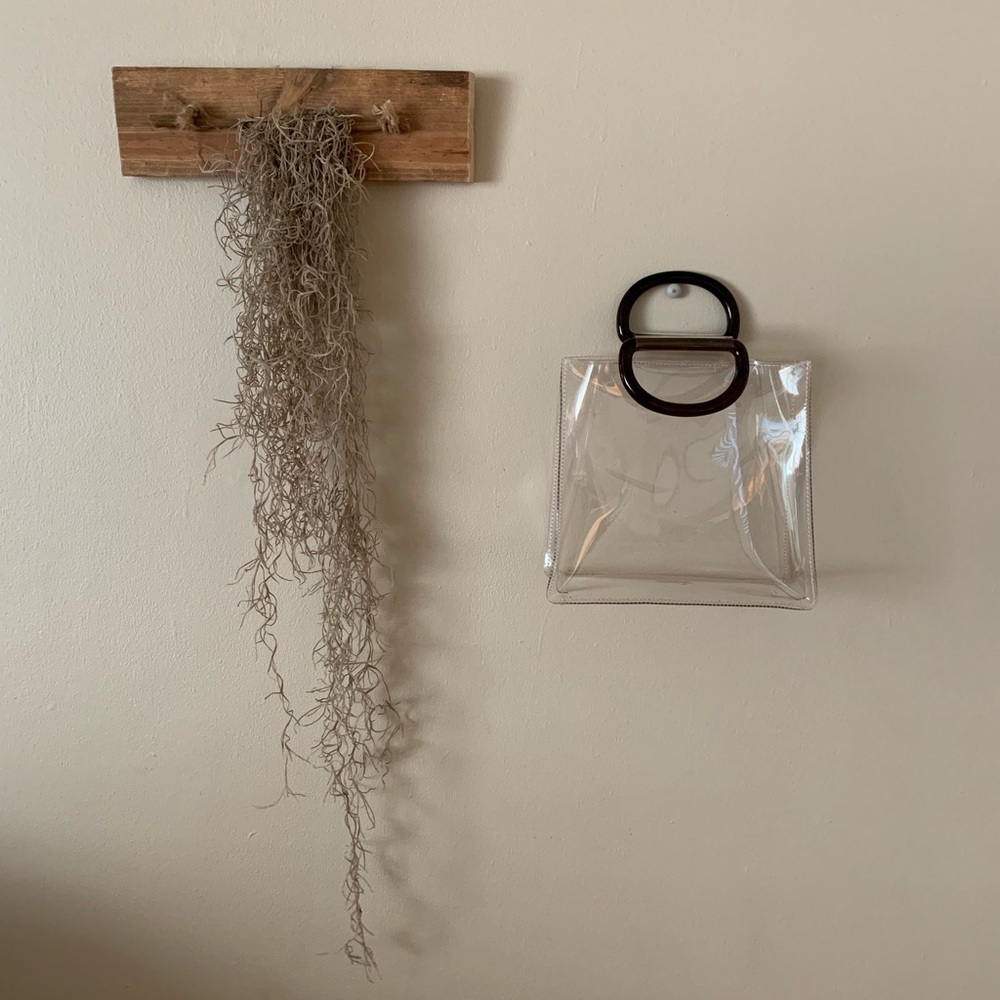 Clear tote